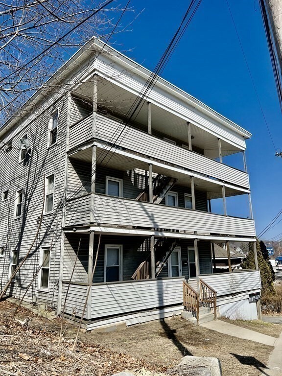 Property Photo:  5 Wallace Rd  MA 01420 