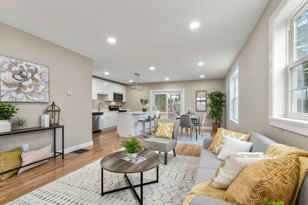 Property Photo: 202 Dana Ave MA 01604