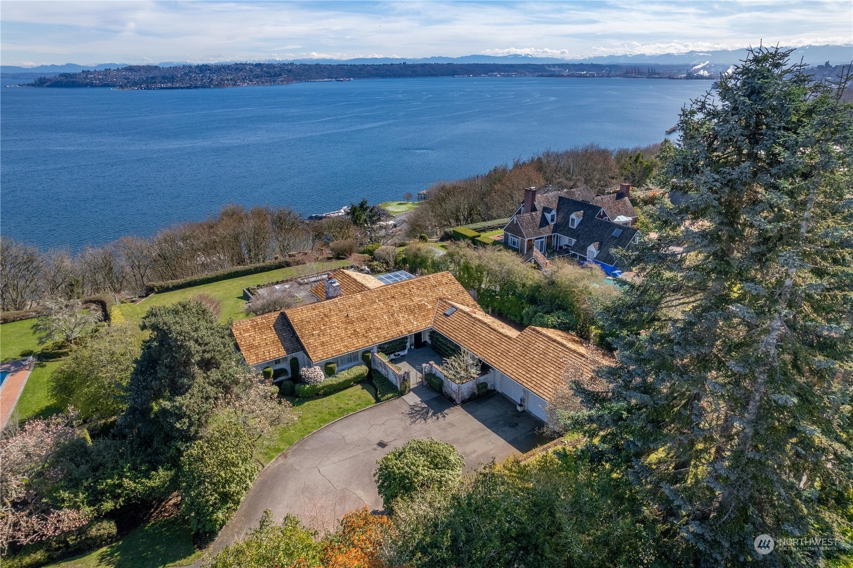 Property Photo:  4201 N Alki Street  WA 98407 