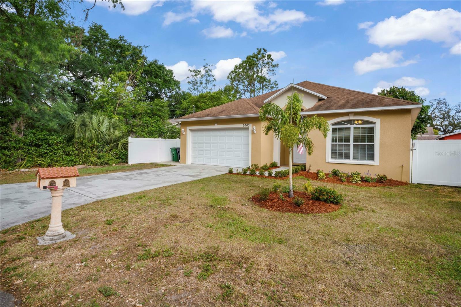 Property Photo:  3003 W South Avenue  FL 33614 