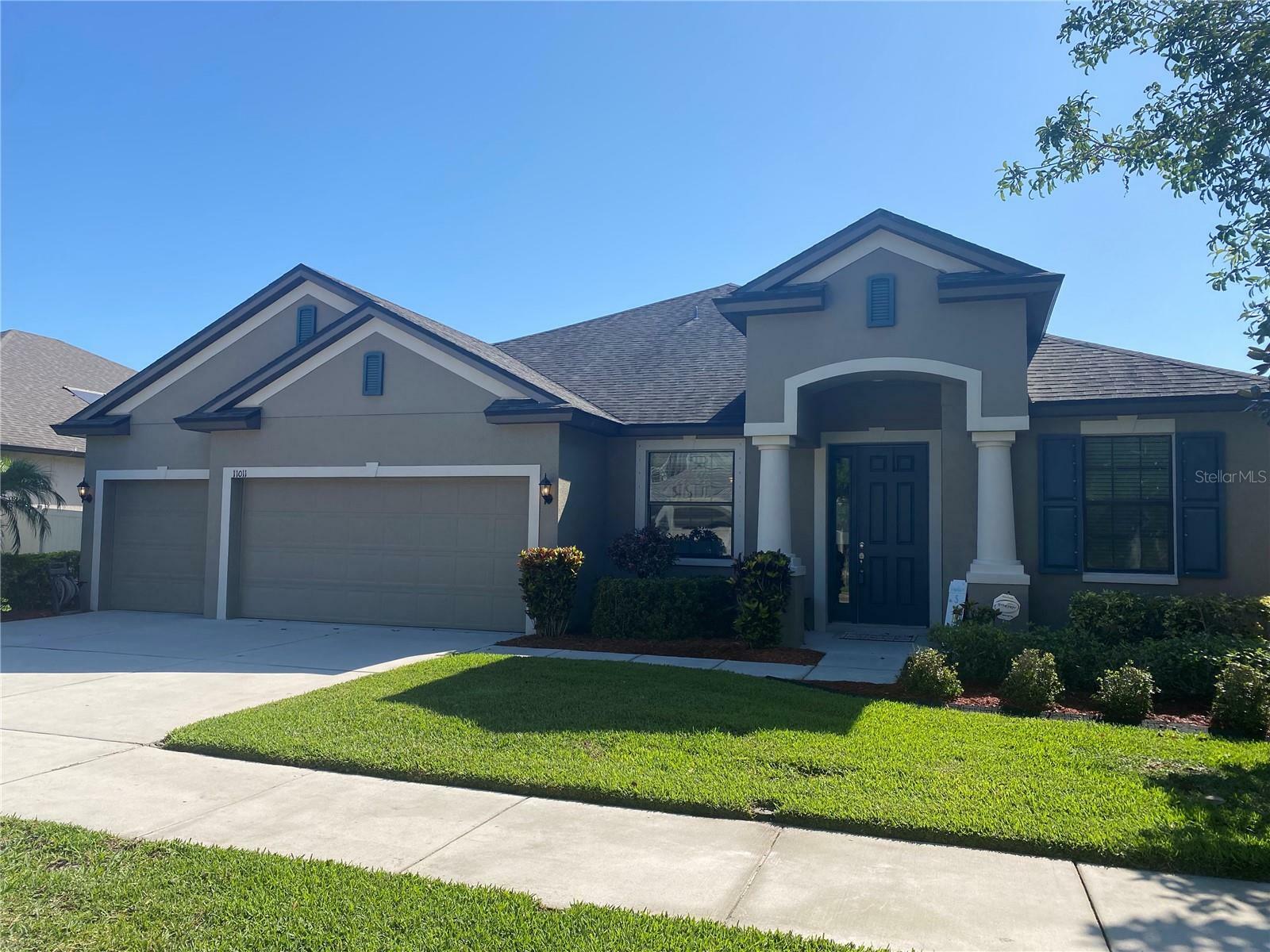 Property Photo: 11011 Brahman Ranch Circle FL 33578
