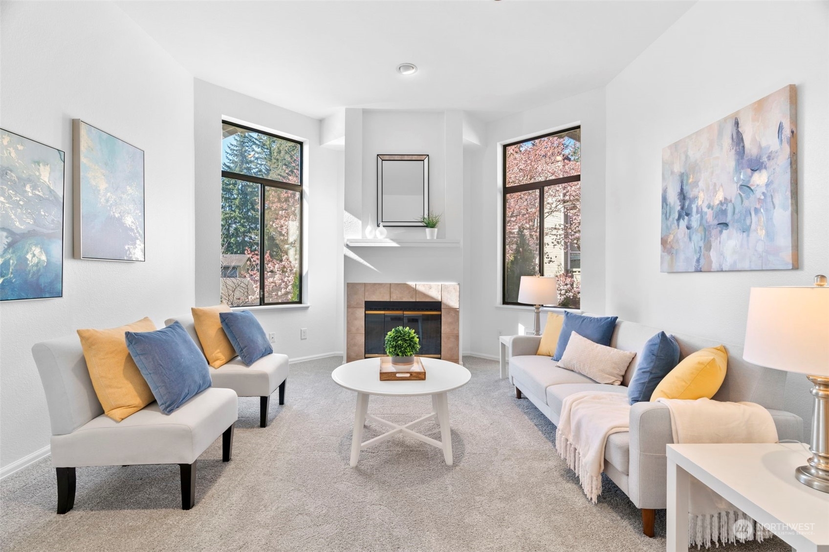 Property Photo: 9009 Avondale Road NE M226 WA 98052