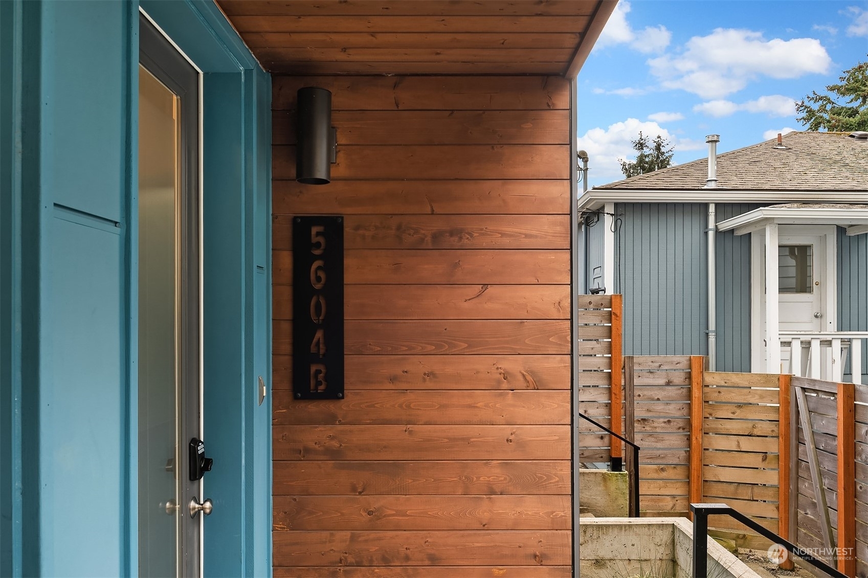 Property Photo: 5604 25th Avenue SW B WA 98106