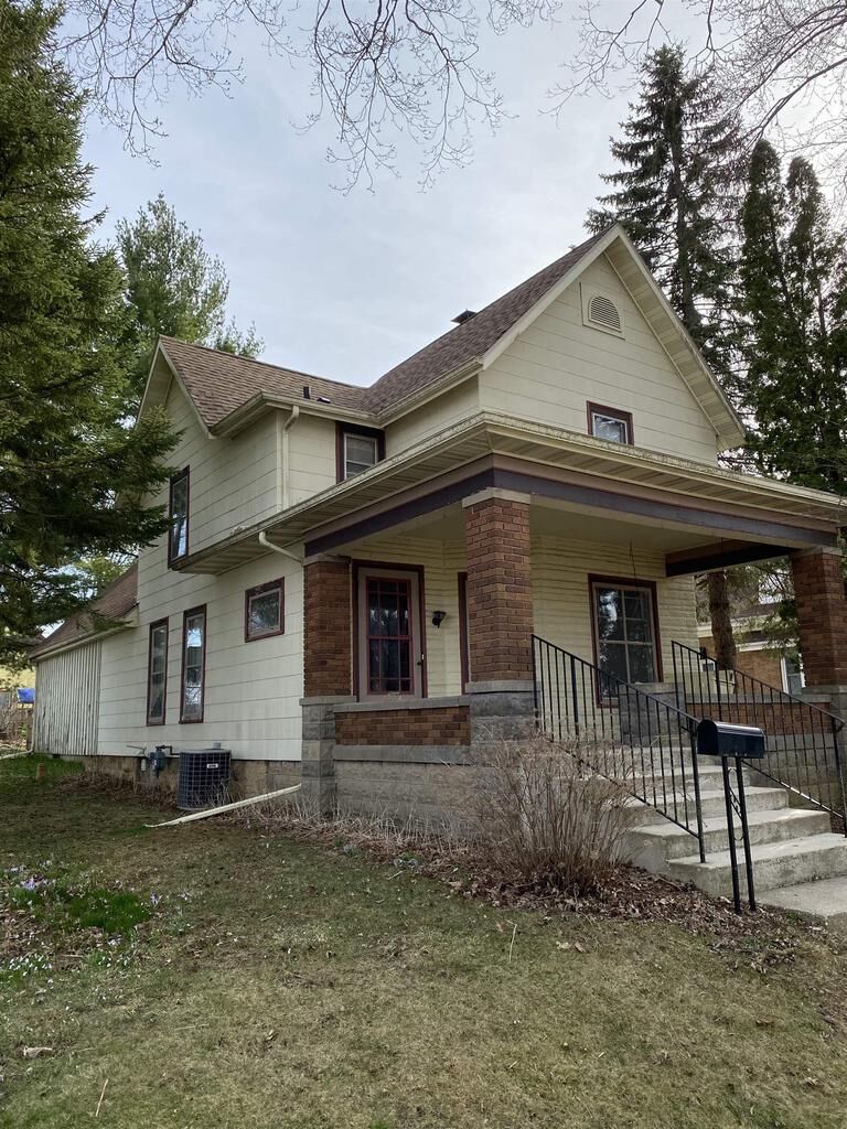 Property Photo: 2224 15th St WI 53566