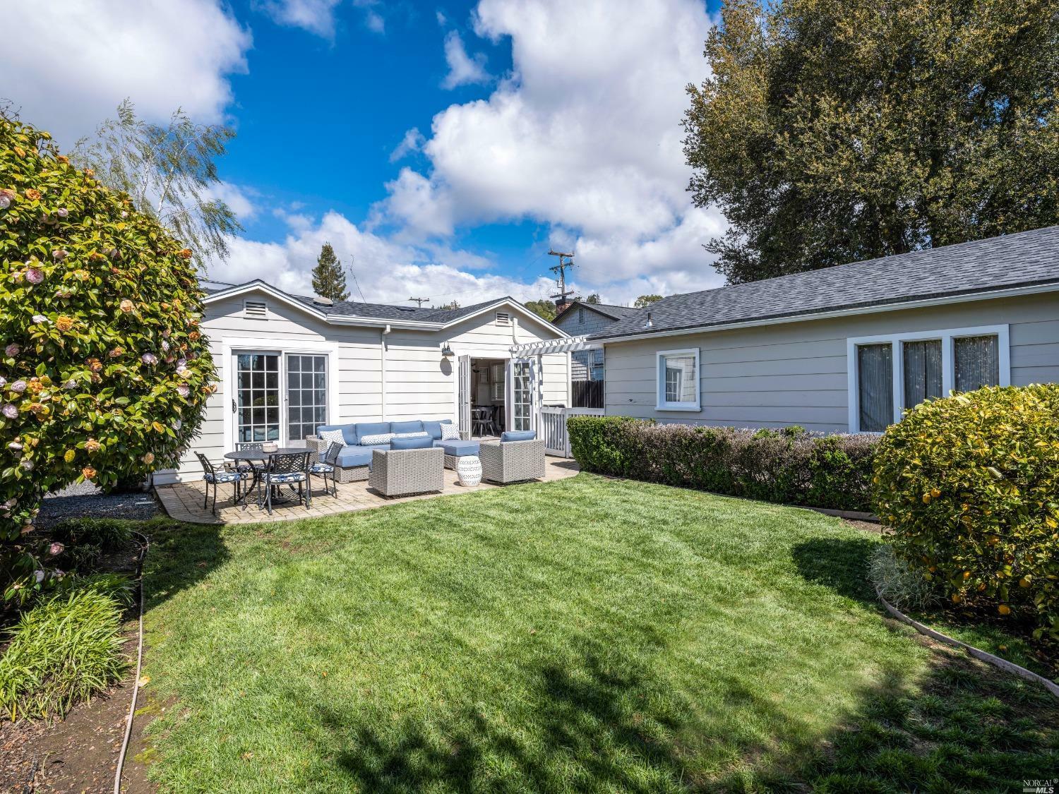 Property Photo:  218 Amicita Avenue  CA 94941 