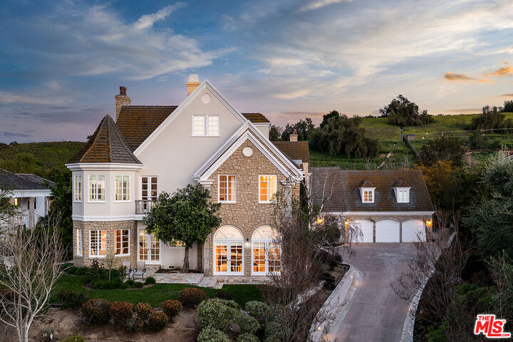 20608   Chatsboro Dr  Woodland Hills CA 91364 photo