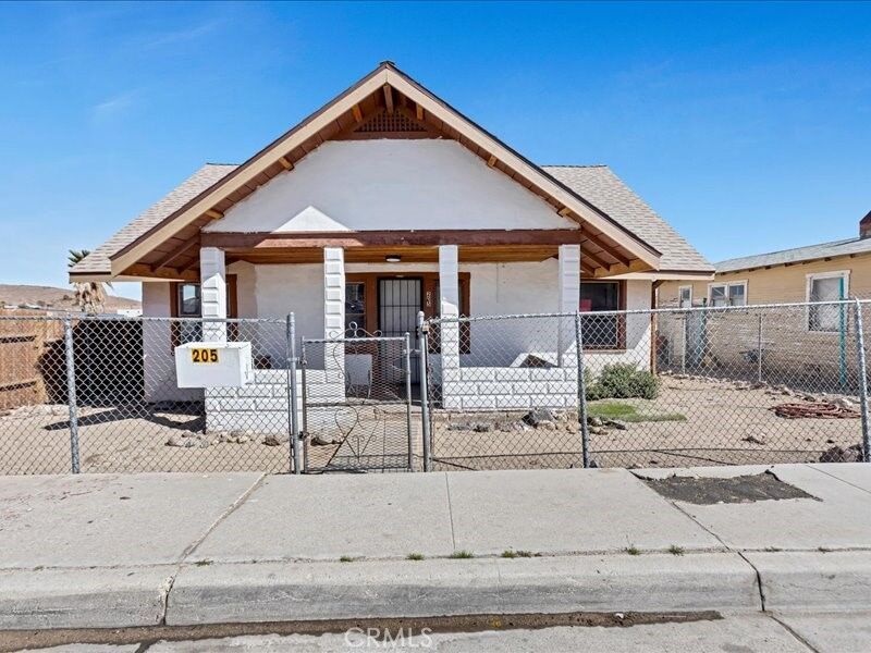 Property Photo:  205 East Williams Street  CA 92311 