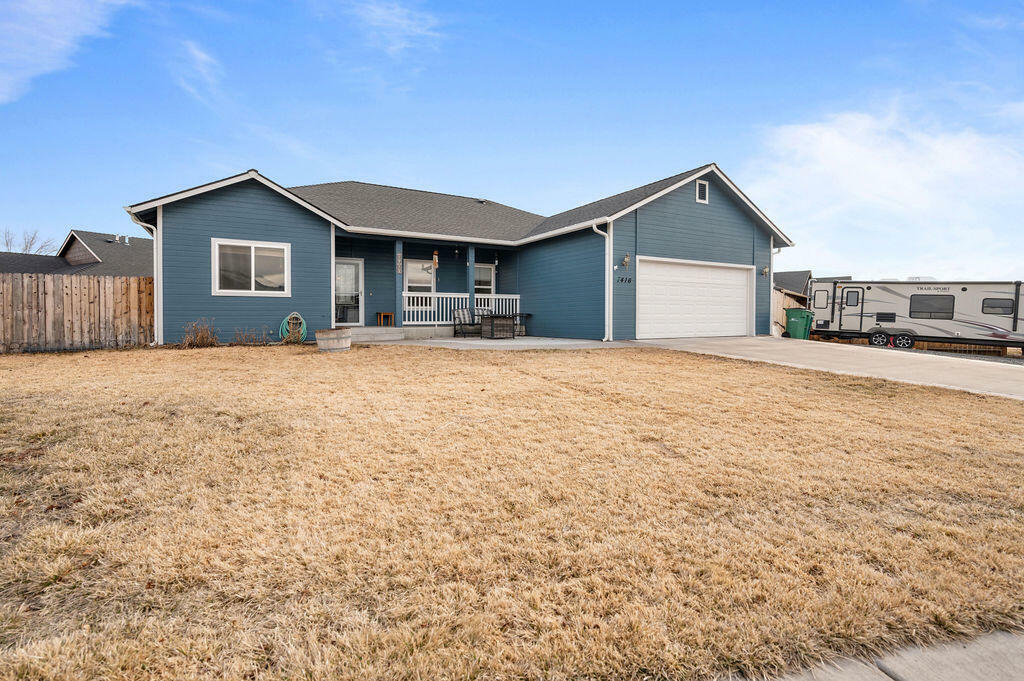 Property Photo:  7416 Golden Trail  OR 97603 