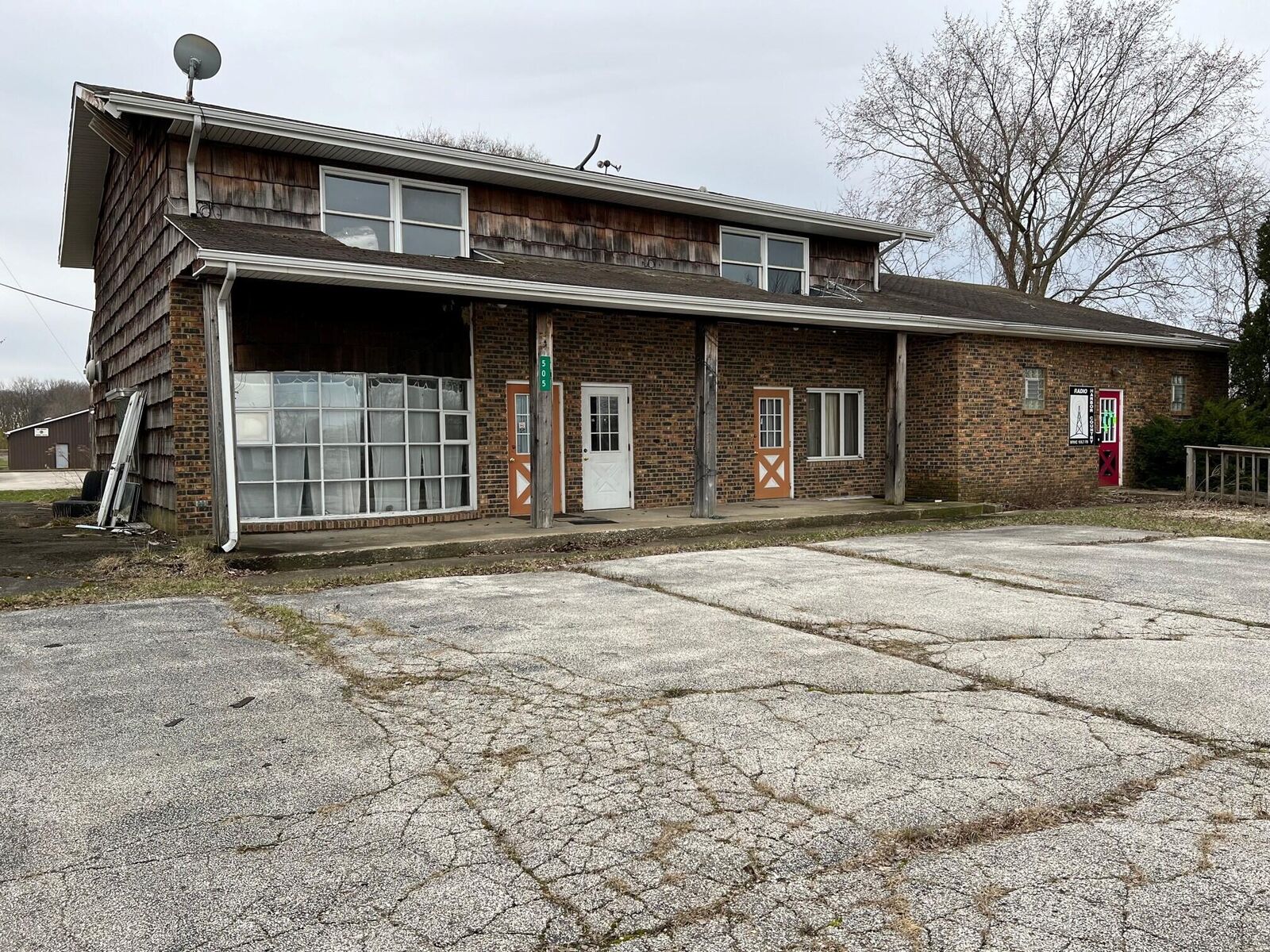 Property Photo: 505 W Locust Street MI 49128