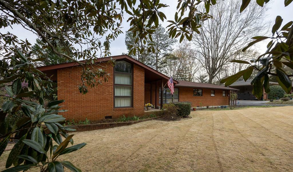 Property Photo:  1403 Sherwood Drive  GA 30720 