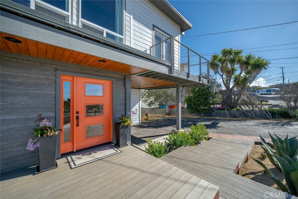 Property Photo:  1140 12th Street  CA 93402 