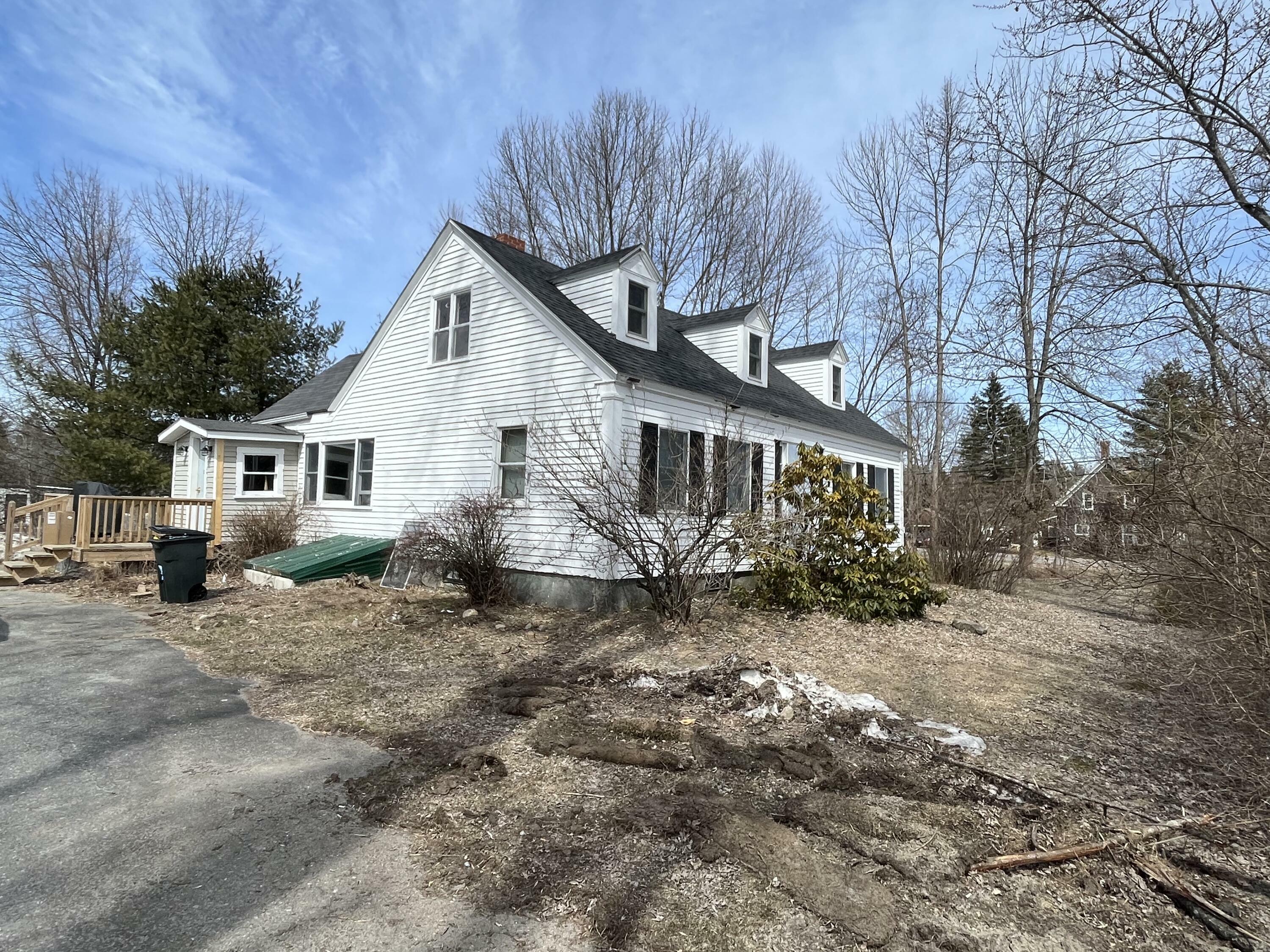Property Photo: 923 Hallowell Litchfield Road ME 04345