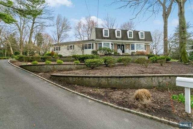 7 Highview Court  Closter NJ 07624 photo