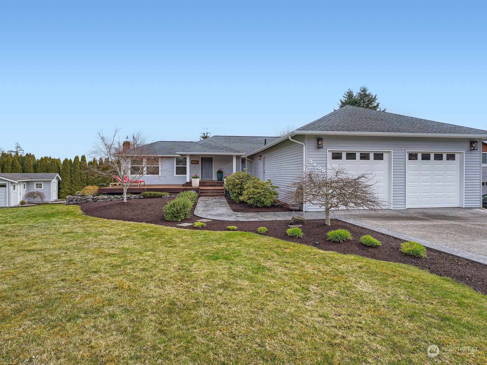 Property Photo:  3405 Shorecliff Drive NE  WA 98422 