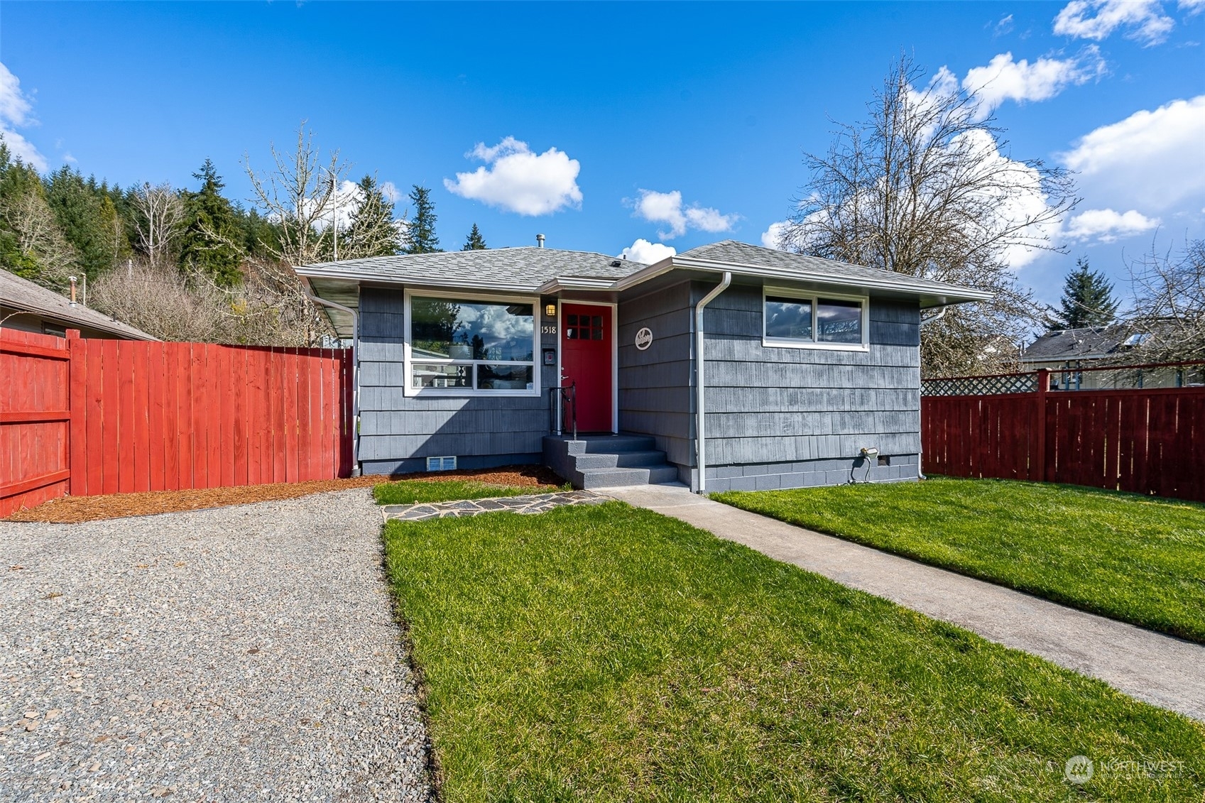 Property Photo:  1518 Pike Street  WA 98531 