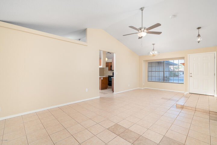 Property Photo:  8156 N 32nd Avenue  AZ 85051 