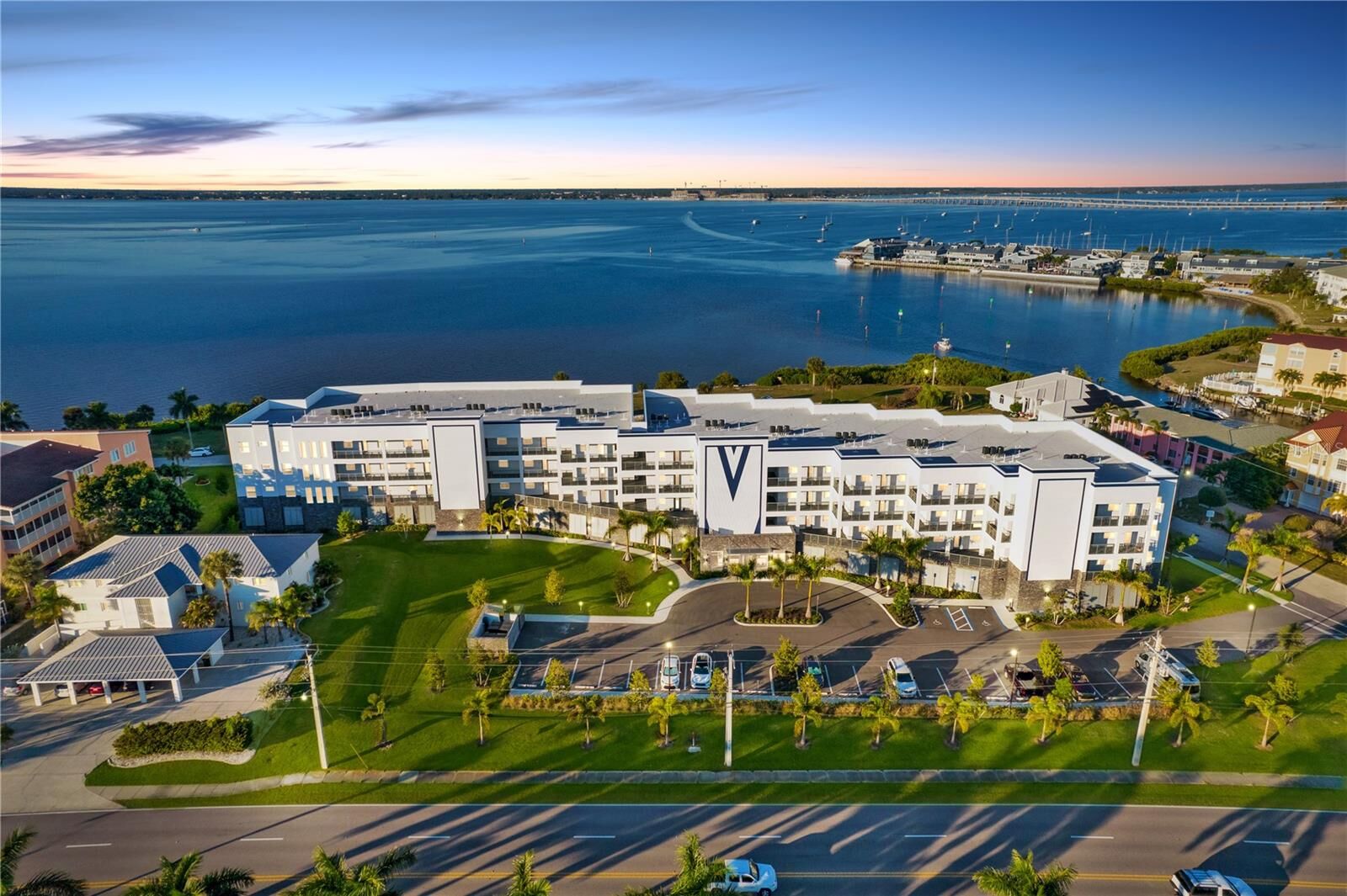 Property Photo:  1425 Park Beach Circle 136  FL 33950 