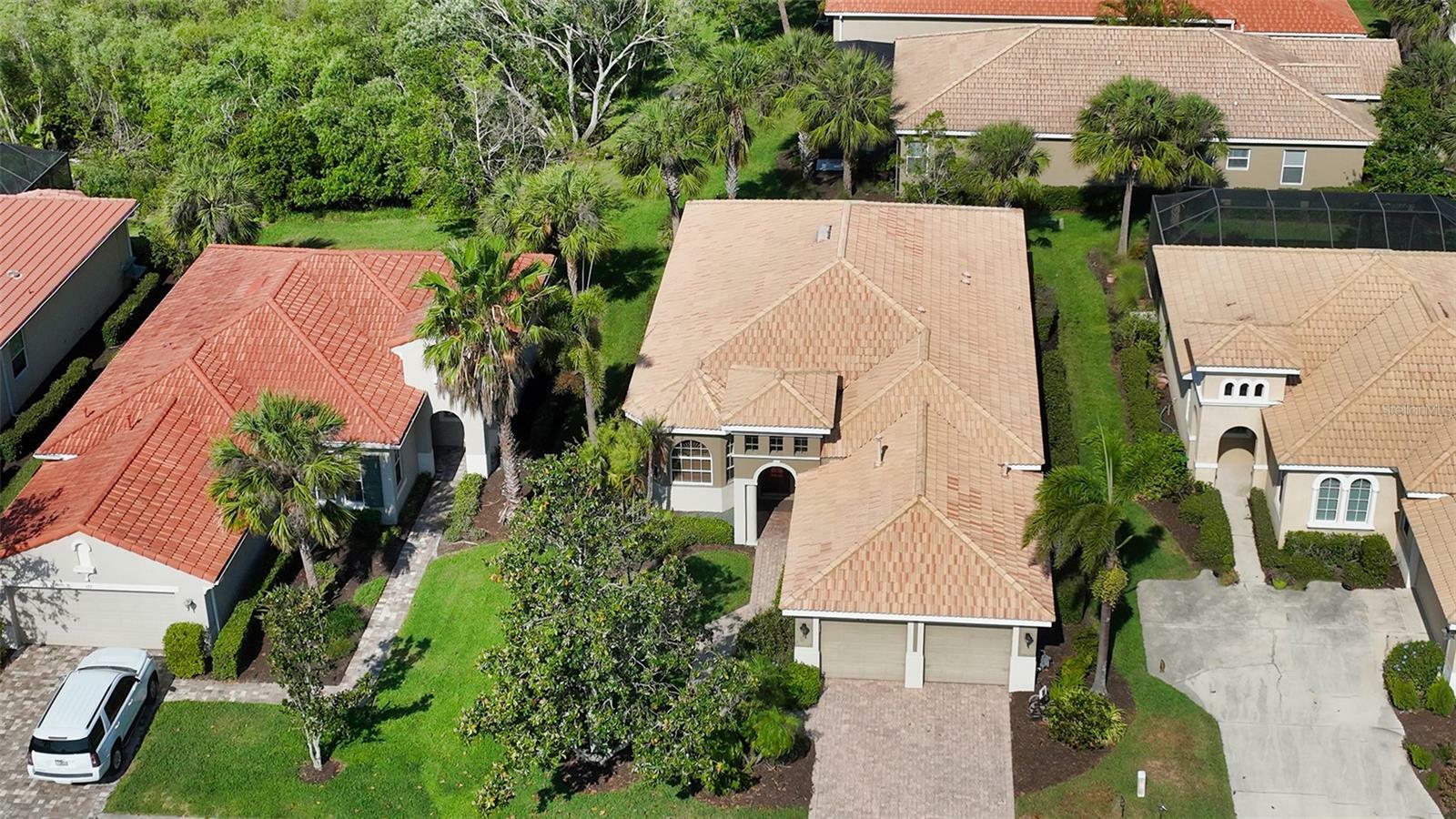Property Photo: 173 Cipriani Way FL 34275