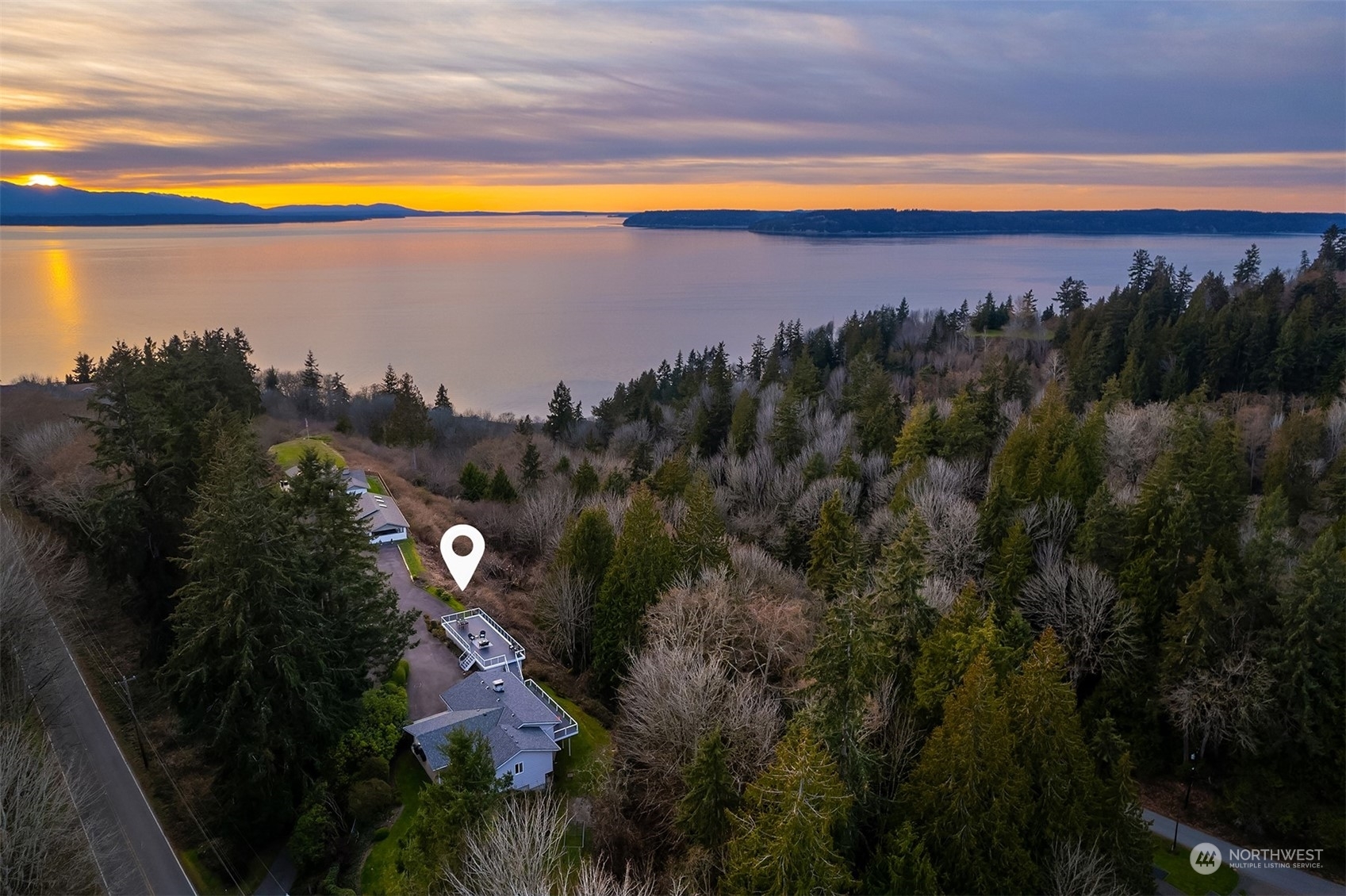 Property Photo:  6829 Fisher Road  WA 98026 