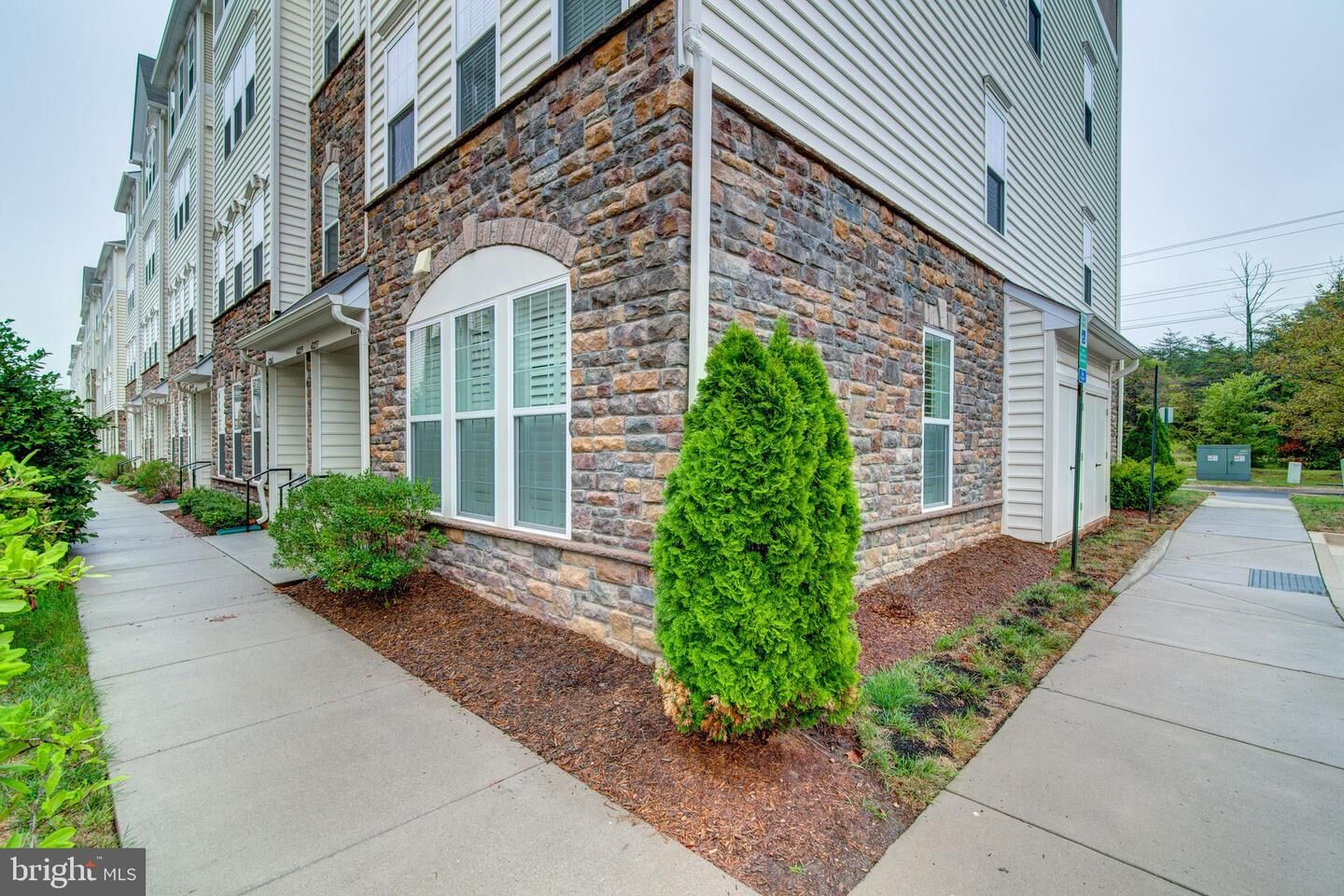 Property Photo:  42259 San Juan Terrace  VA 20105 