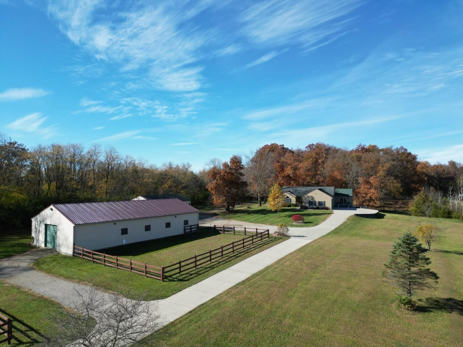 Property Photo:  7011 Jacksonburg Rd  OH 45042 