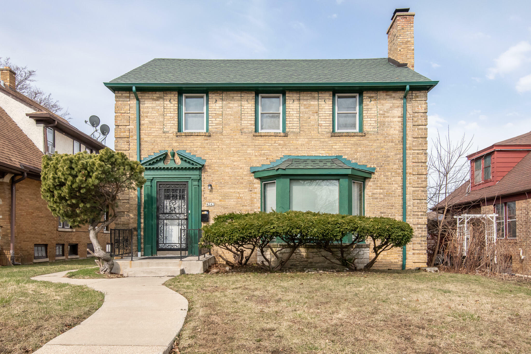 Property Photo: 4243 N 18th St WI 53209