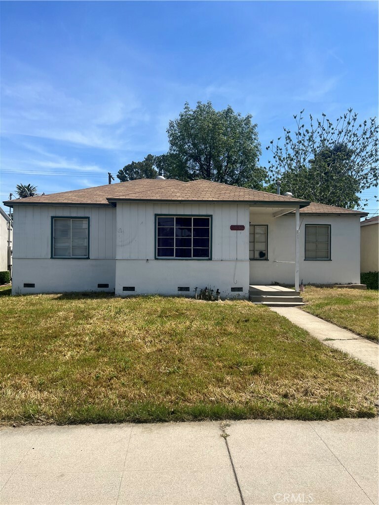 5636 Lindley Avenue  Encino CA 91316 photo