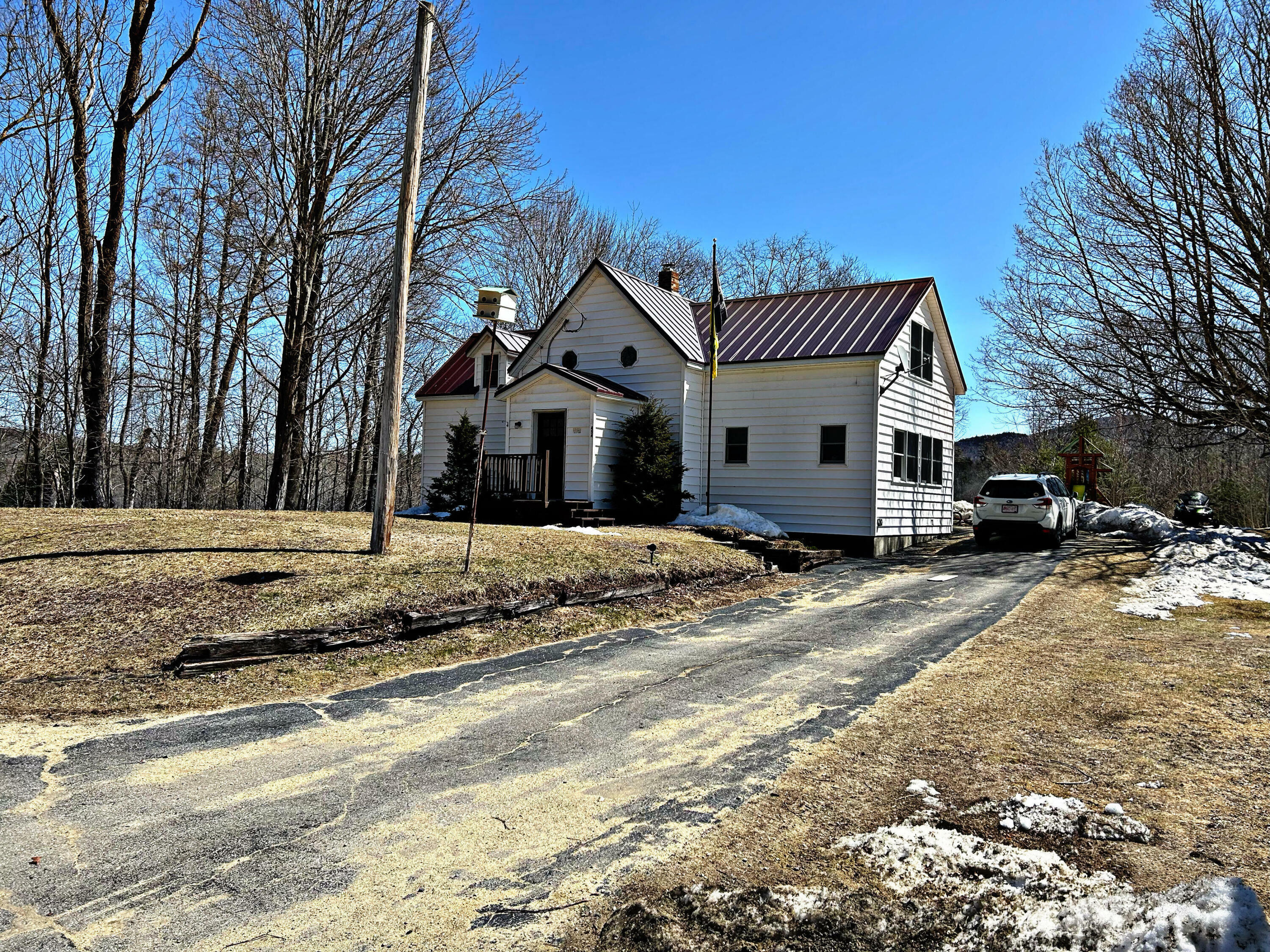 Property Photo: 454 Dickvale Road ME 04290