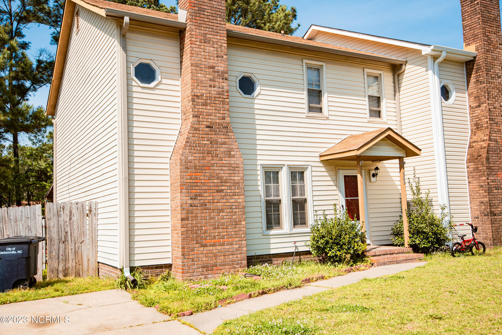 Property Photo:  367 W Frances Street  NC 28546 