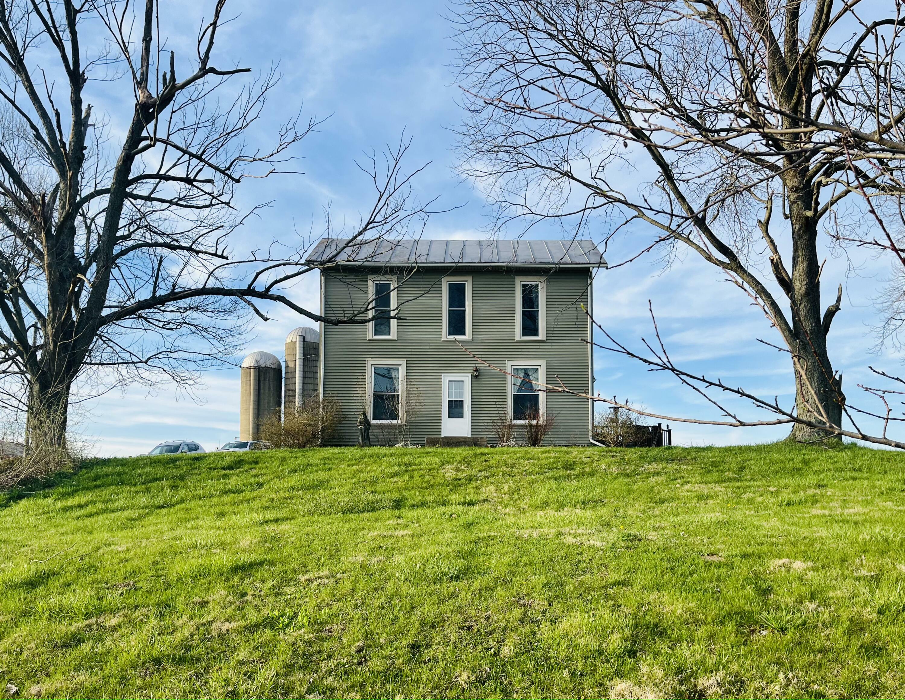 Property Photo:  2696 Lippincott Road  OH 43357 