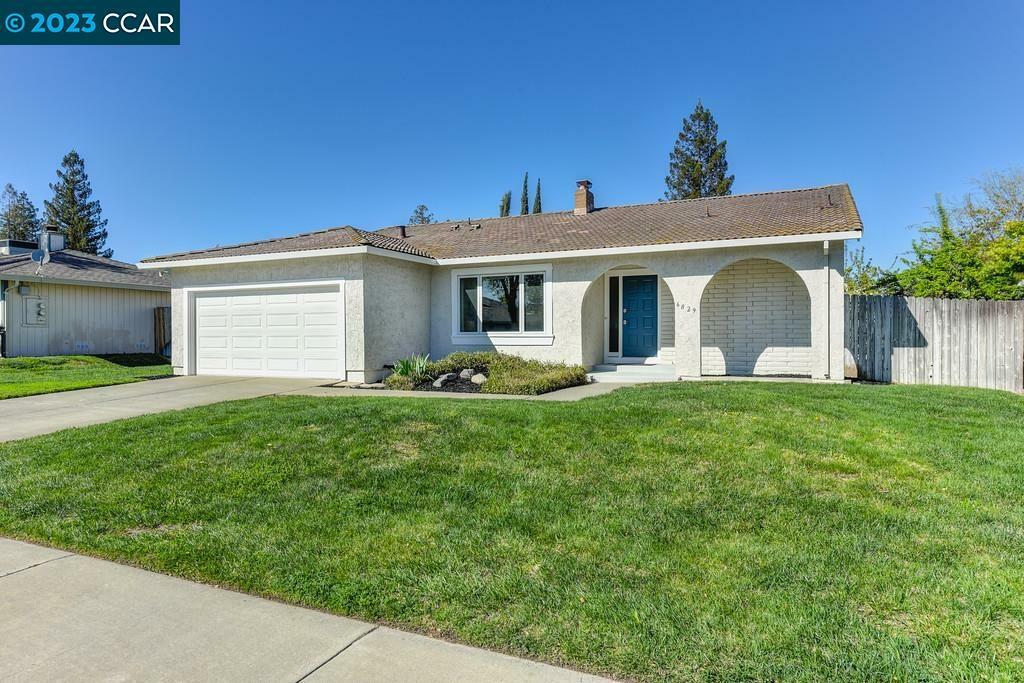 Property Photo:  6829 Park Riviera Way  CA 95831 