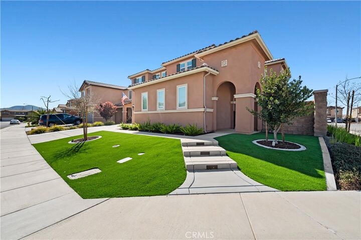 Property Photo:  30573 Hollybrooke Lane  CA 92563 