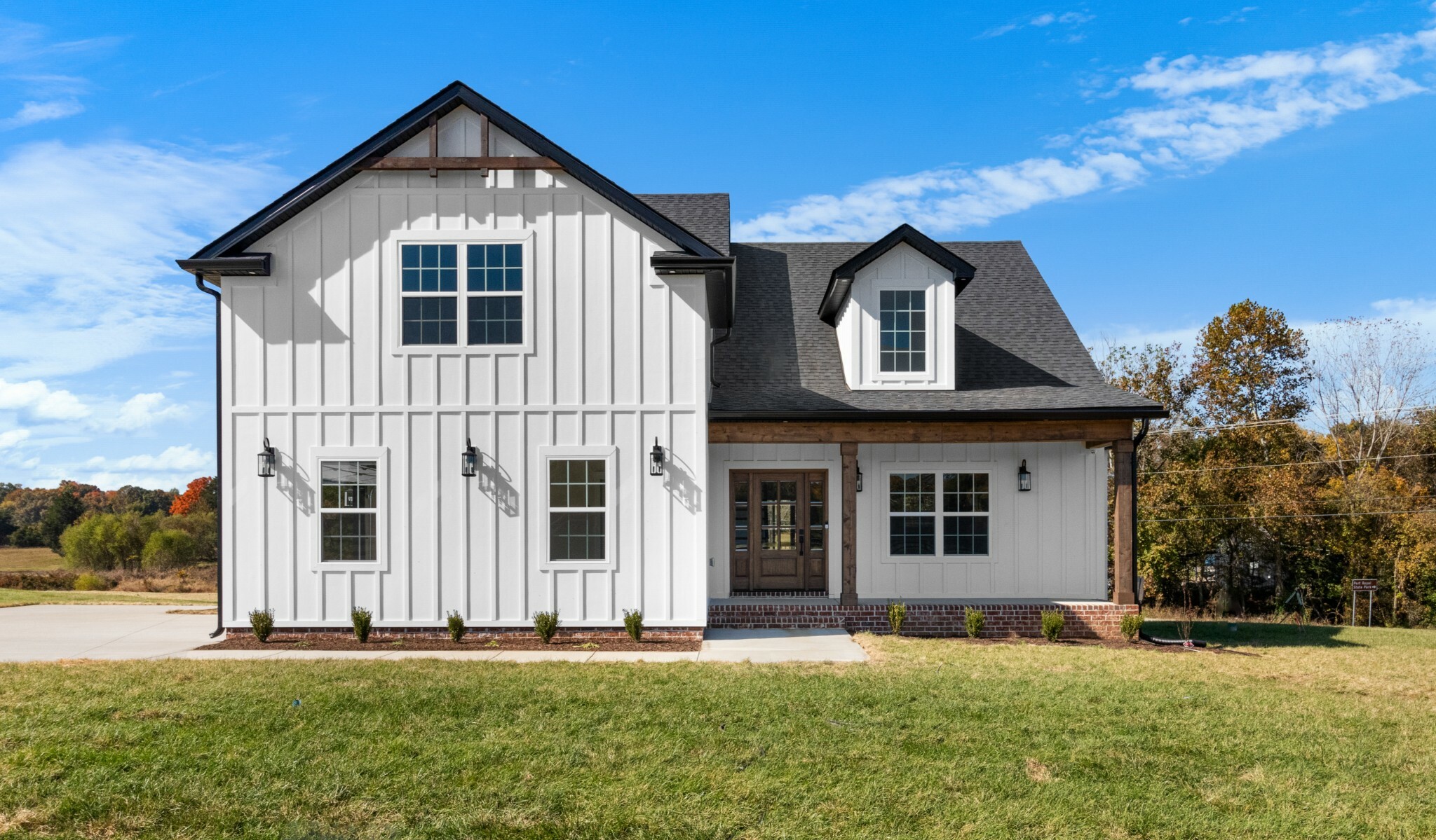 Property Photo: 250 Hall Ct TN 37010