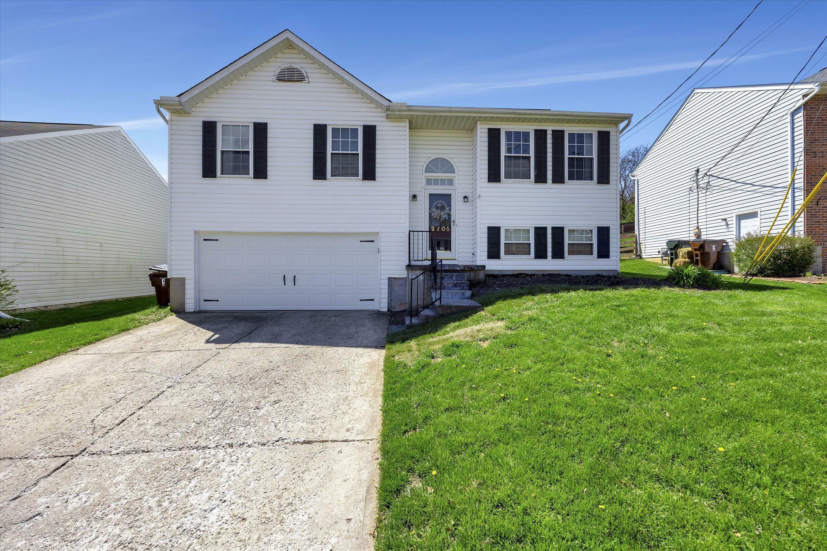 Property Photo:  2705 Ridgecrest Lane  KY 41017 