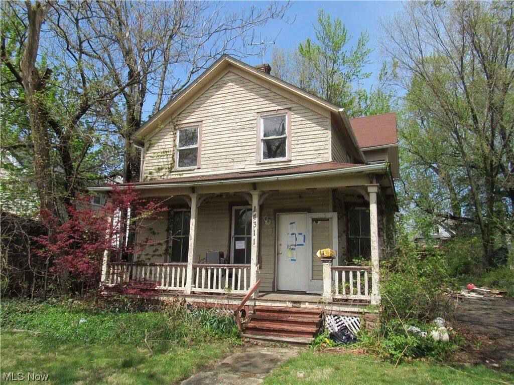 Property Photo:  14311 Elm Avenue  OH 44112 