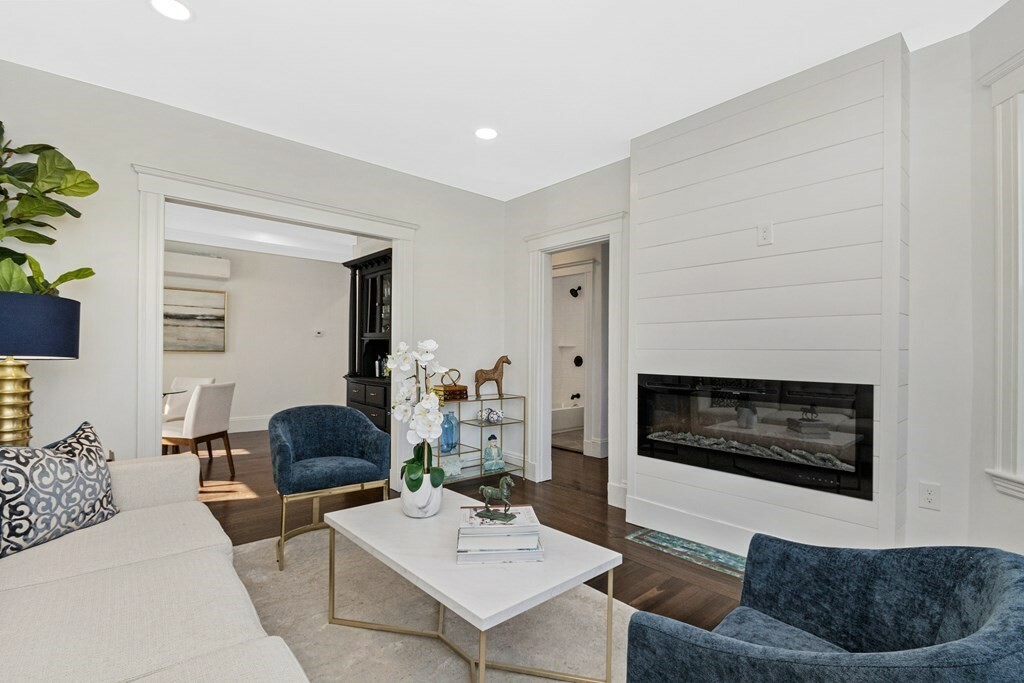Property Photo: 68 Cleveland St 2 MA 02474