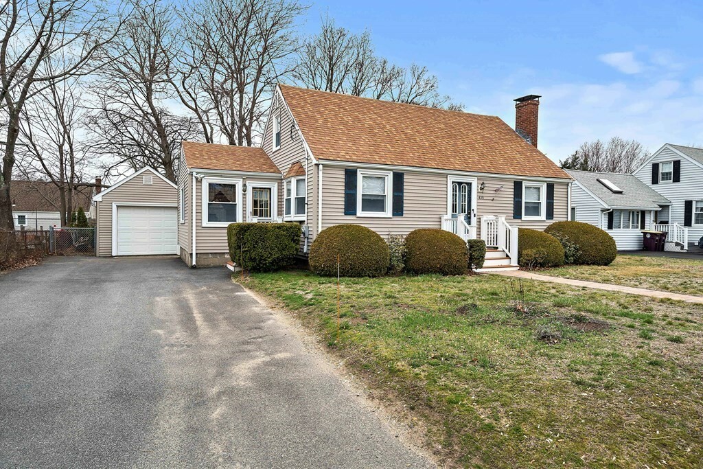 Property Photo:  425 Green  MA 02191 