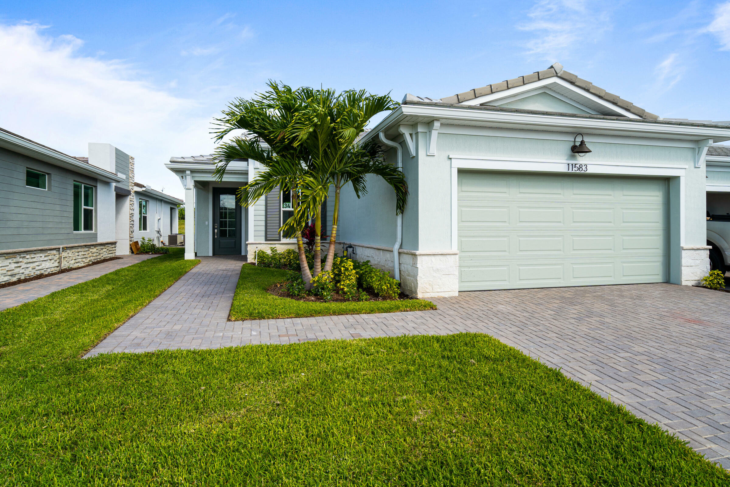 Property Photo:  11583 SW Viridian Boulevard  FL 34987 