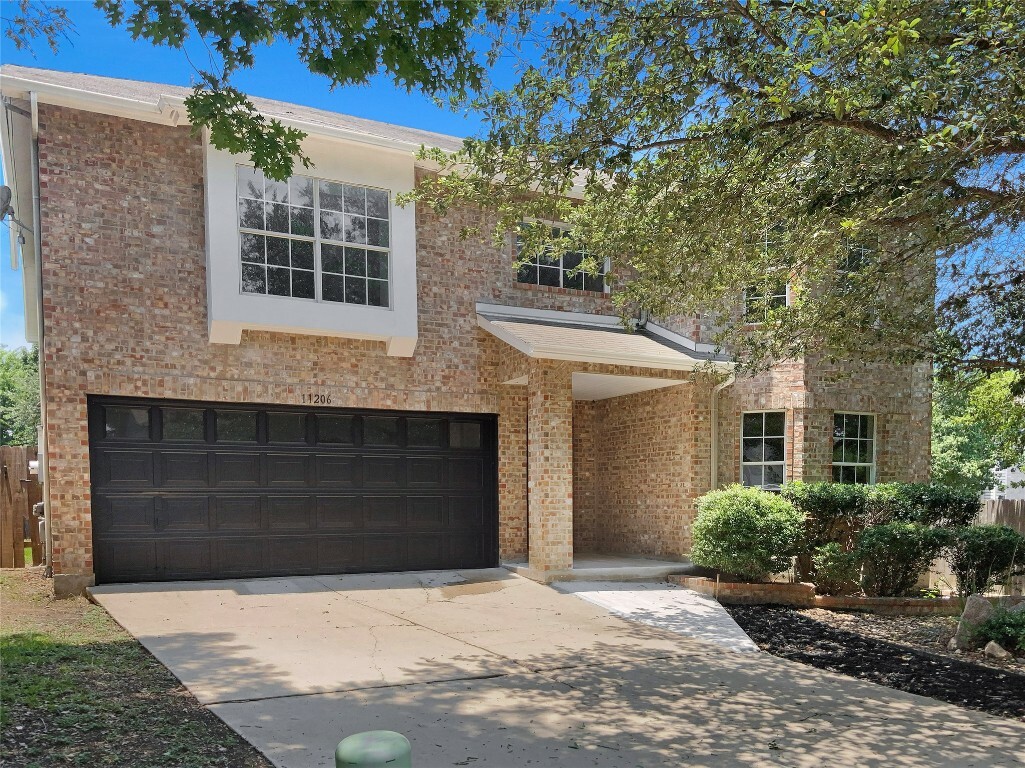 Property Photo: 11206 Kingsgate Drive TX 78748
