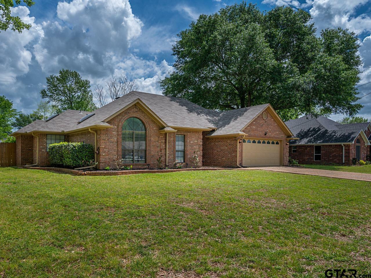 Property Photo:  509 Quail Ln  TX 75791 