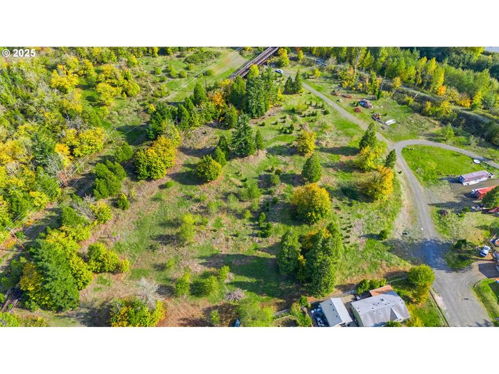 Property Photo: 000 Jasper Dr OR 97463