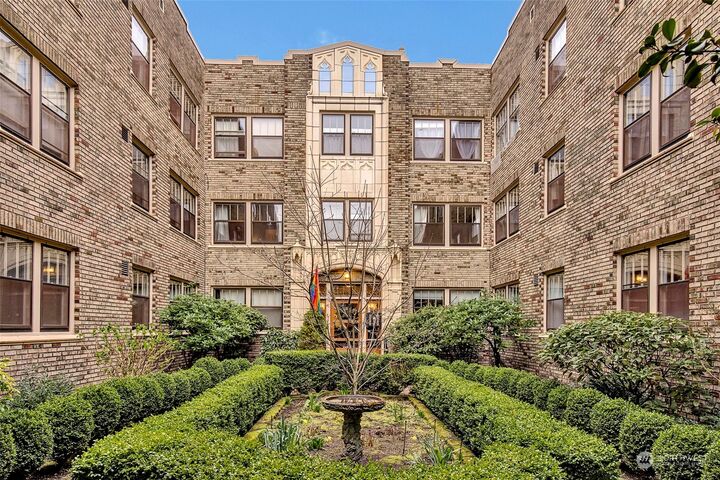 Property Photo:  1605 E Olive Street 305  WA 98122 