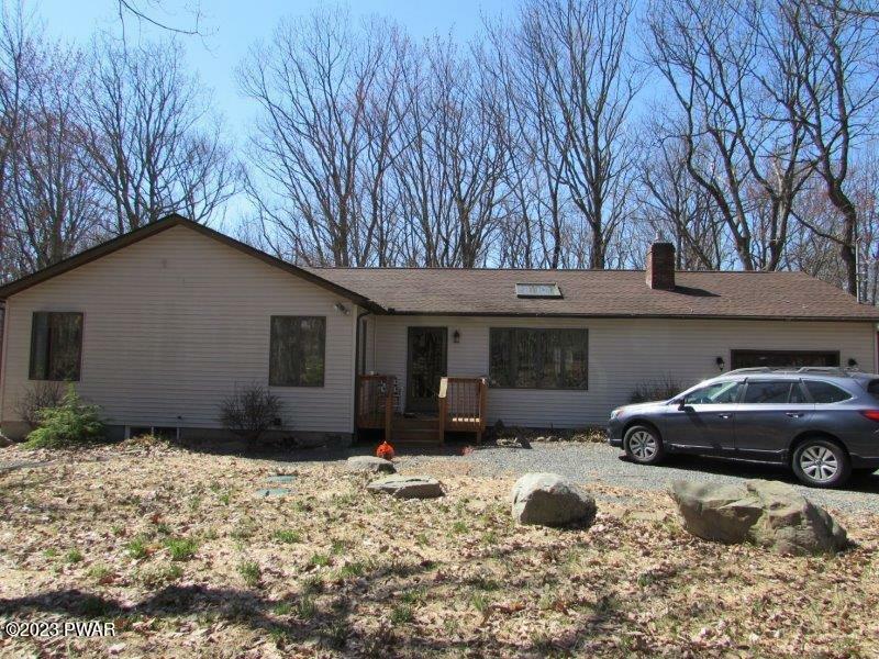 Property Photo:  140 Pommel Drive  PA 18428 