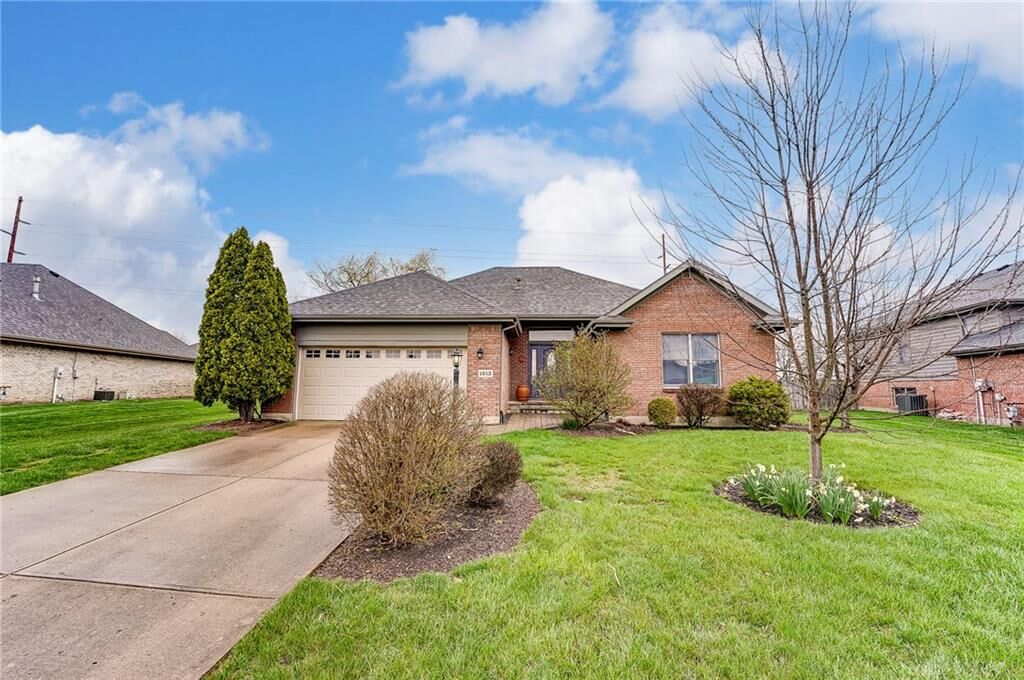 Property Photo: 1613 Rockleigh Road OH 45458