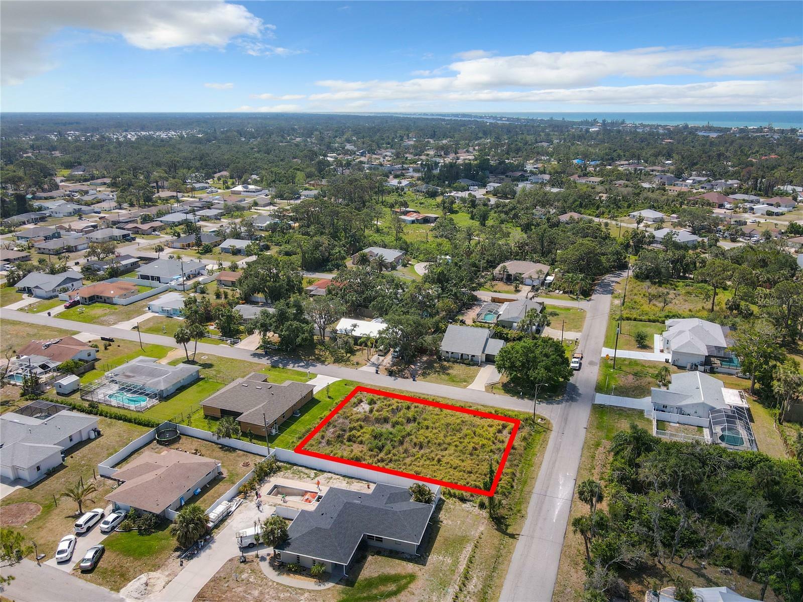 Property Photo:  5241 Heron Road  FL 34293 