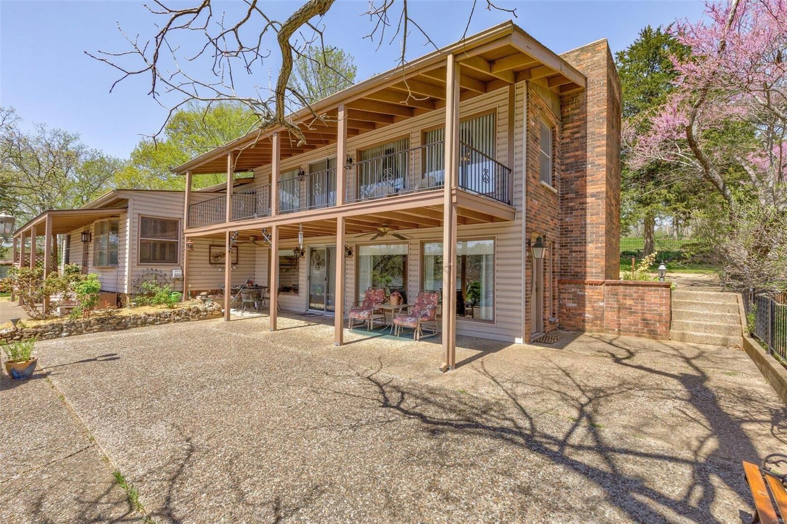 Property Photo:  7688 Lakeview Drive  MO 63050