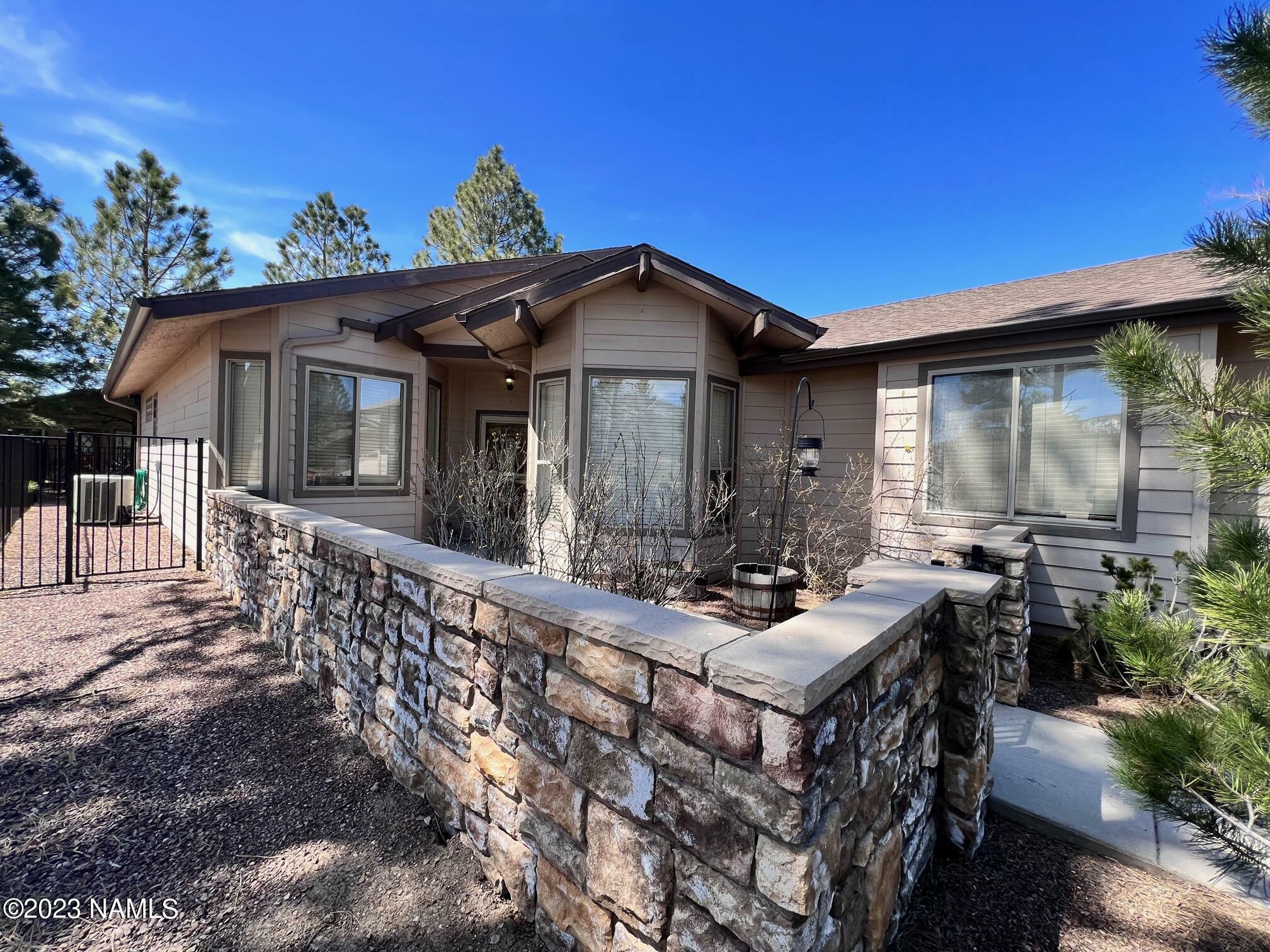 Property Photo:  649 Brookline Loop  AZ 86046 