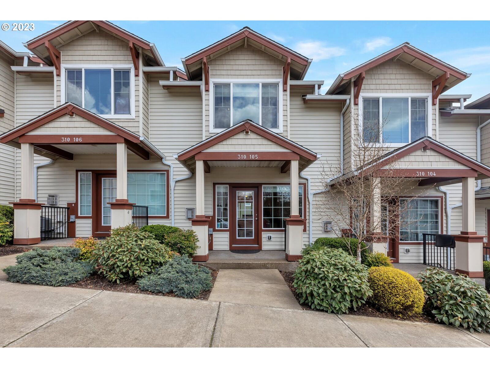 Property Photo:  310 NW 116th Ave 105  OR 97229 