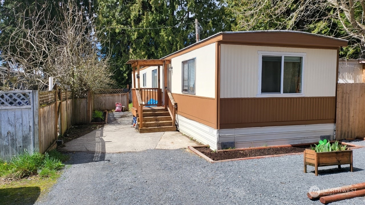 Property Photo:  4620 164th Street SW 10  WA 98087 