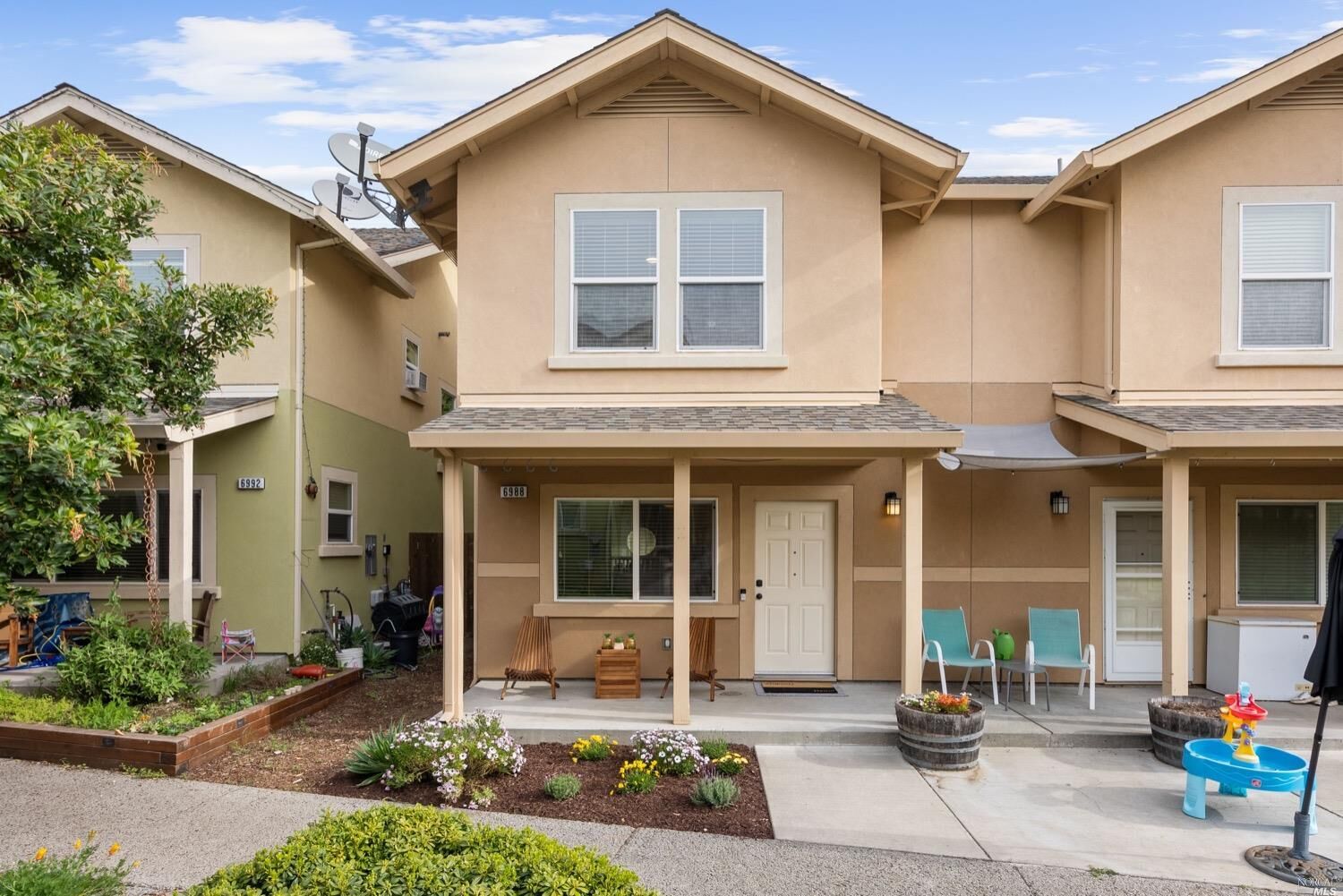 Property Photo:  6988 Redwood Avenue  CA 95472 